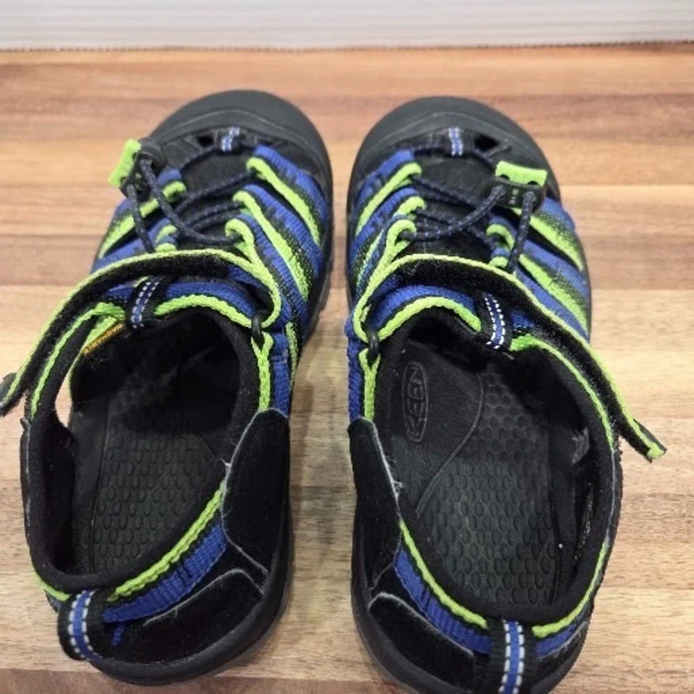KEEN Newport Neo H2 Big Kids Size 3 Youth Water Hiking Sandals Black Blue Green